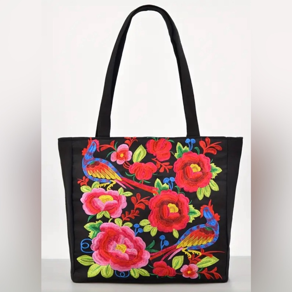 Tropical Embroidered Women’s Tote Bag with Zipper and Lining